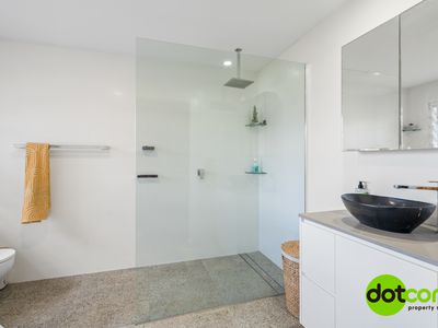 87 The Corso, Gorokan