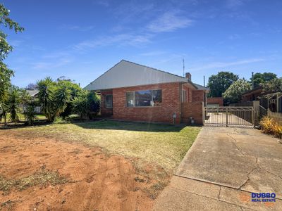 23 Caroline Street, Dubbo
