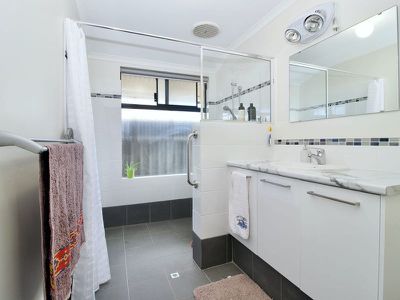 24 Lemon Gum Drive , Baldivis