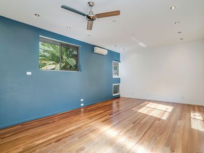 77 Cassowary Street, Freshwater
