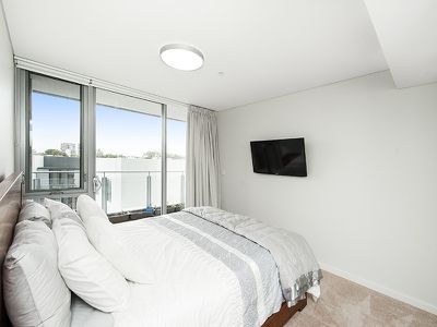 407 / 30 The Circus, Burswood