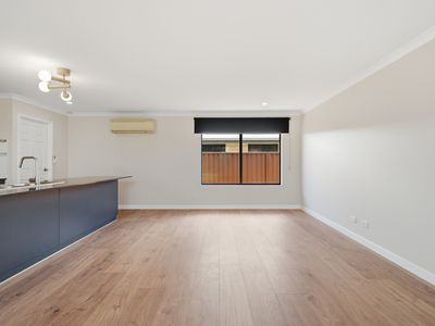 26 Januk Turn, South Guildford