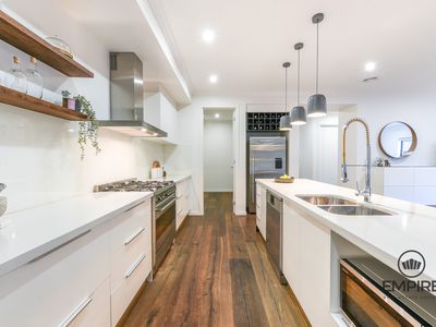 2 Lilydale Avenue, Clyde North