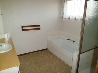 73 Derrimut Road, Werribee