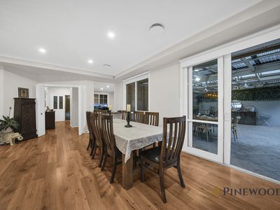 42 Plowman Court, Epping