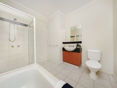 98 Kynoch Lane, Maribyrnong