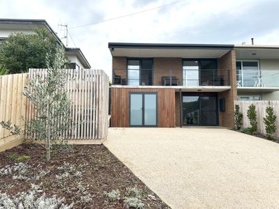 1 / 108 Hickford Parade, Warrnambool