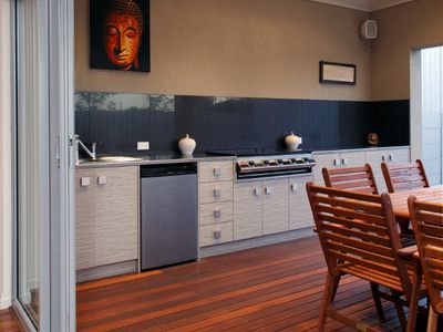 11 Derril Avenue, Dianella
