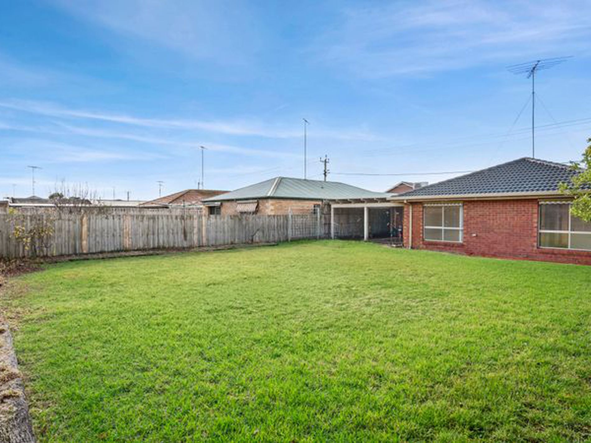 20 Chapel Street, Whittington