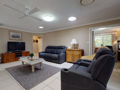 16 Namoi Crescent, Dubbo