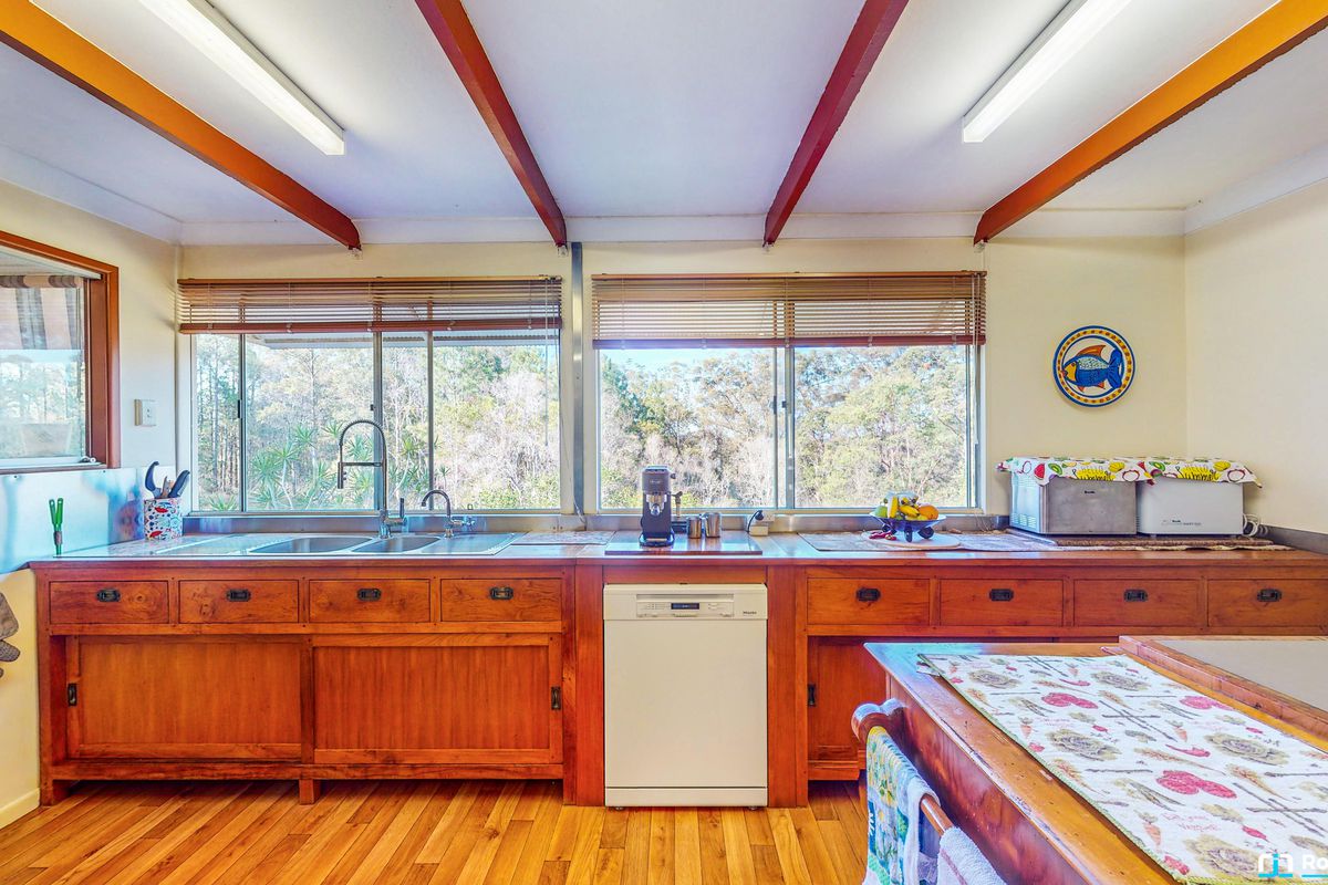 42 Hillview Lane, Pomona