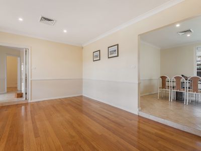 64 Greenway Drive, West Hoxton
