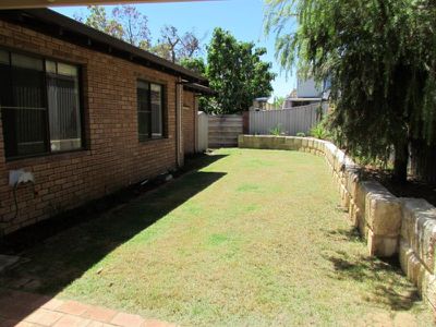 10 Amber Place, Carine