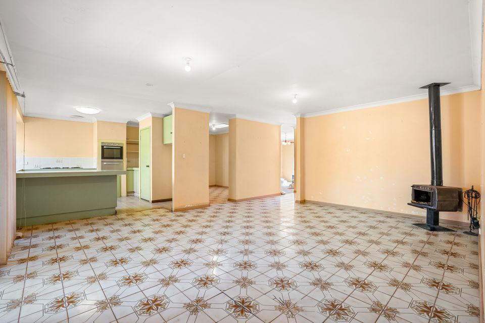 34 RICKETTS COURT, Rockingham