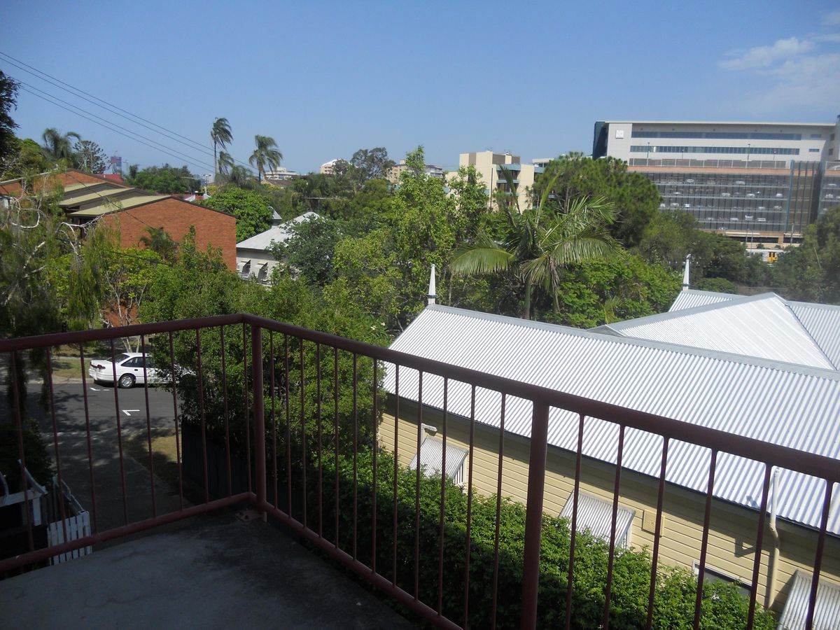 4 / 20 McIlwraith Street, Auchenflower