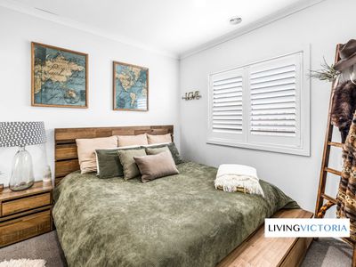 12 Arthurdale Crescent, Werribee