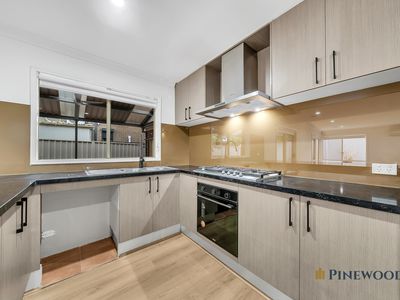 15 Weigall Close, Caroline Springs