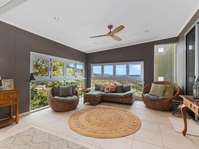 1 Stirling Drive, Castle Hill