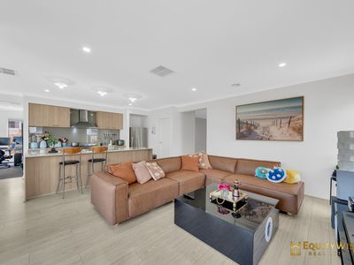 6 Milecastle Street, Tarneit