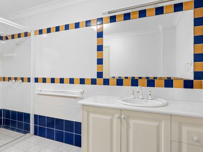 22 Pheasant Street, Bayview Heights