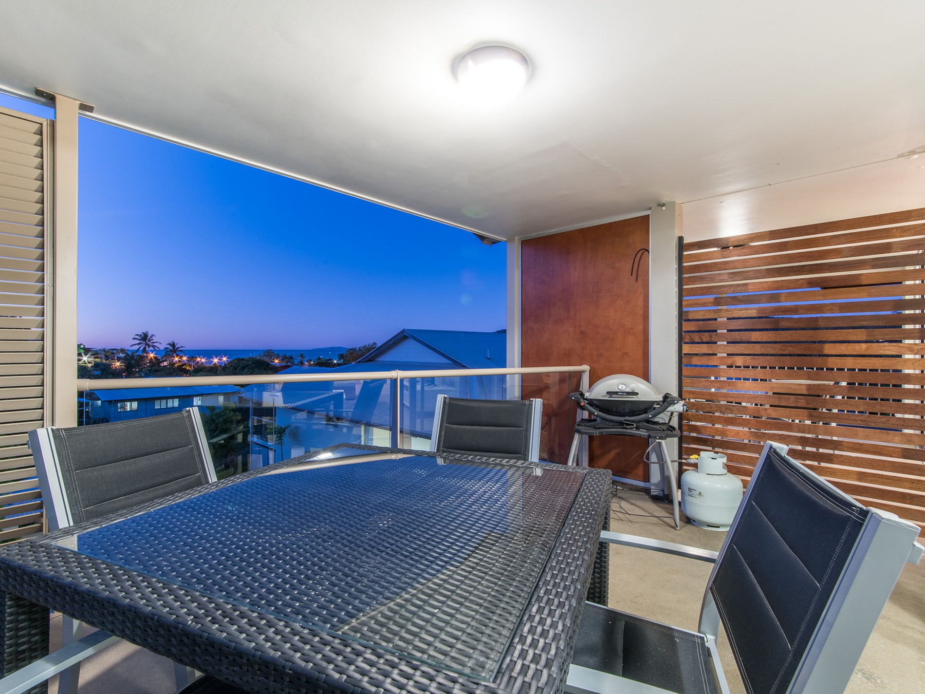 8 / 14 Waterson Way, Airlie Beach