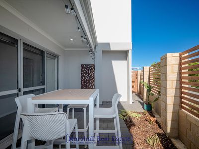 34 Hirundo Bend, Tapping