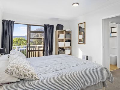 24 Scott Avenue, Otaki Beach
