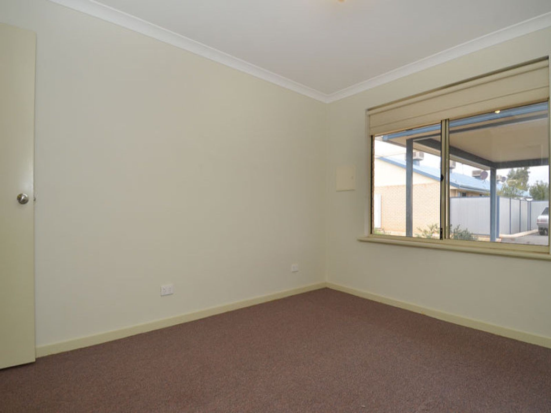 7 / 3 Great Eastern Hwy, Somerville