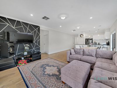 56 Gilfillan Circuit, Thornhill Park