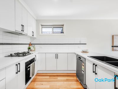 2 / 14 Bristol Road, Pascoe Vale