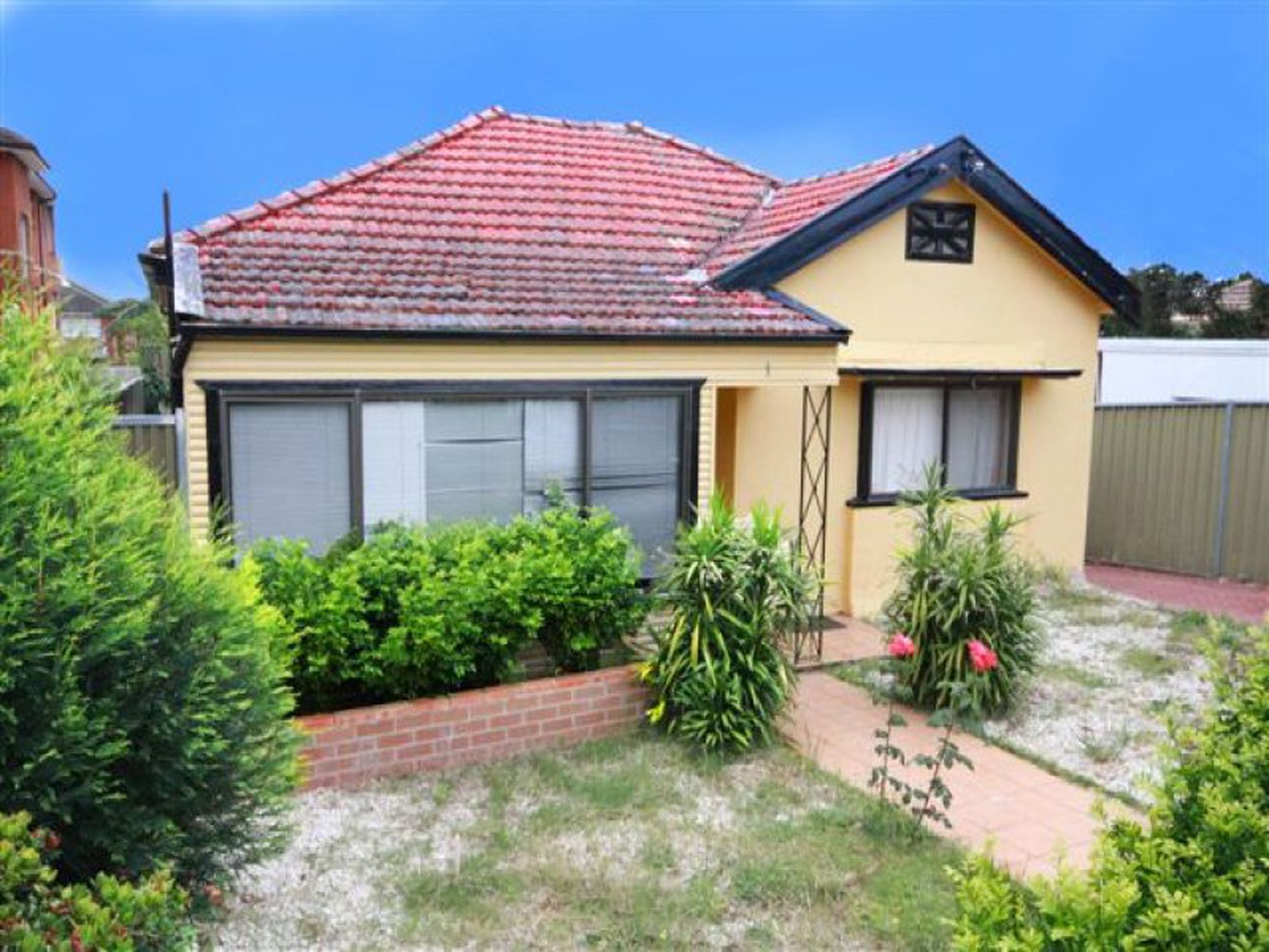 1 Fairmount Street, Lakemba