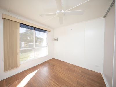 8687 Pretty Pine Road, Moulamein
