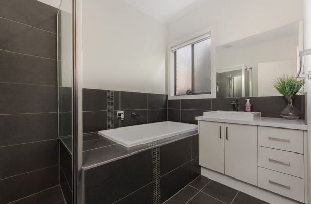 18 Glengarry Place, Craigieburn