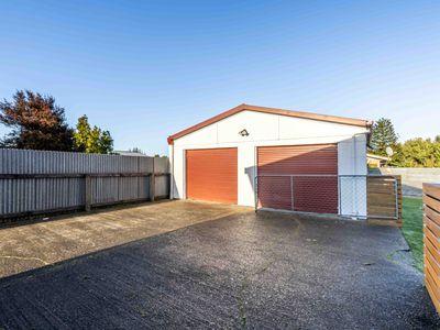 92 Dunbeath Crescent, Kew