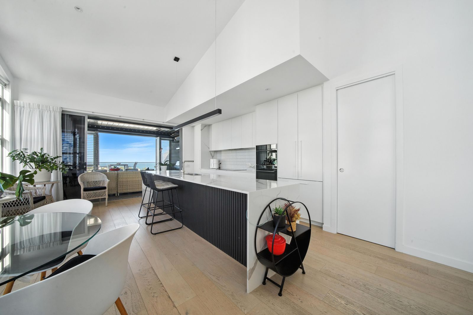 Photo 7 of 30, 802/31 Maltman Street, Kings Beach