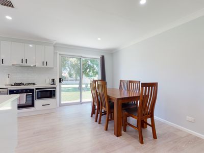 29 Meadowbank Drive, Dubbo