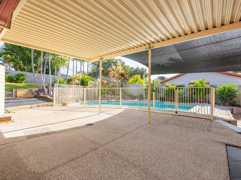 45 Latrobe Avenue, Helensvale