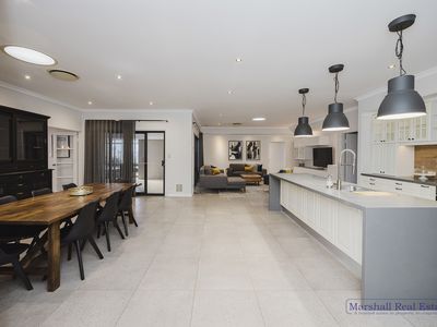 102 Millendon Street, Carramar