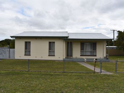 8 Ramsay Street, Millicent