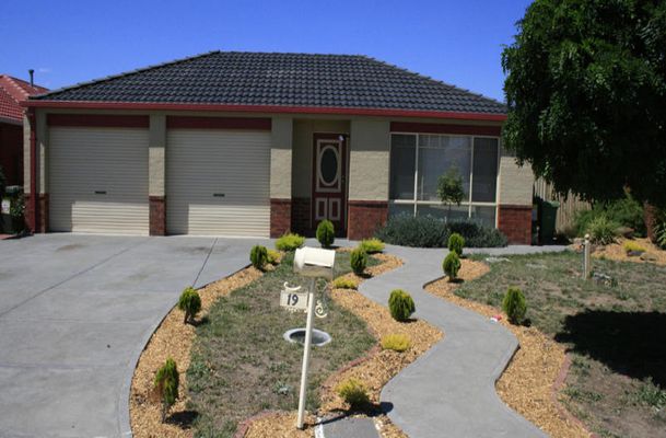 19 Mulberry Pass, Craigieburn