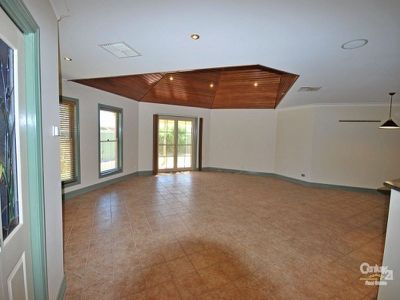 10 Namoi Cres, Dubbo