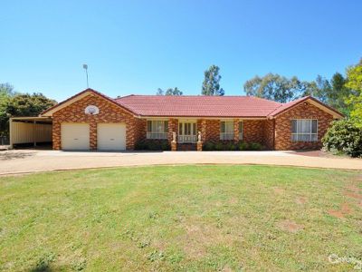 10 Charmere Place, Dubbo