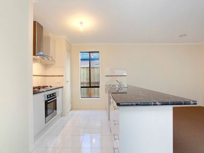 20 Valencia Circuit, Cranbourne