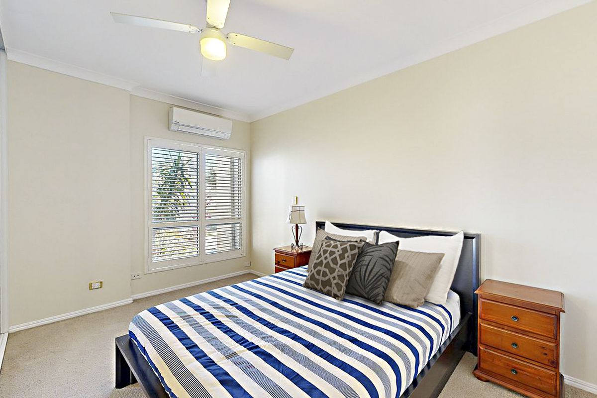 16 Tibrogargan Place, Pelican Waters
