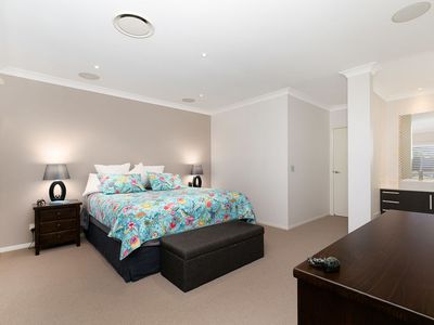 52 Red Gum Crescent, Wakerley