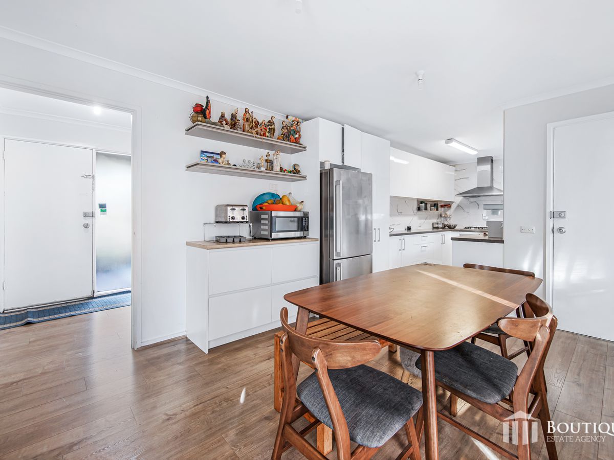 82 Illawarra Crescent, Dandenong North