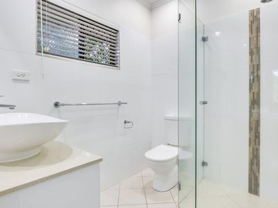 10 Rose Street, Gunn