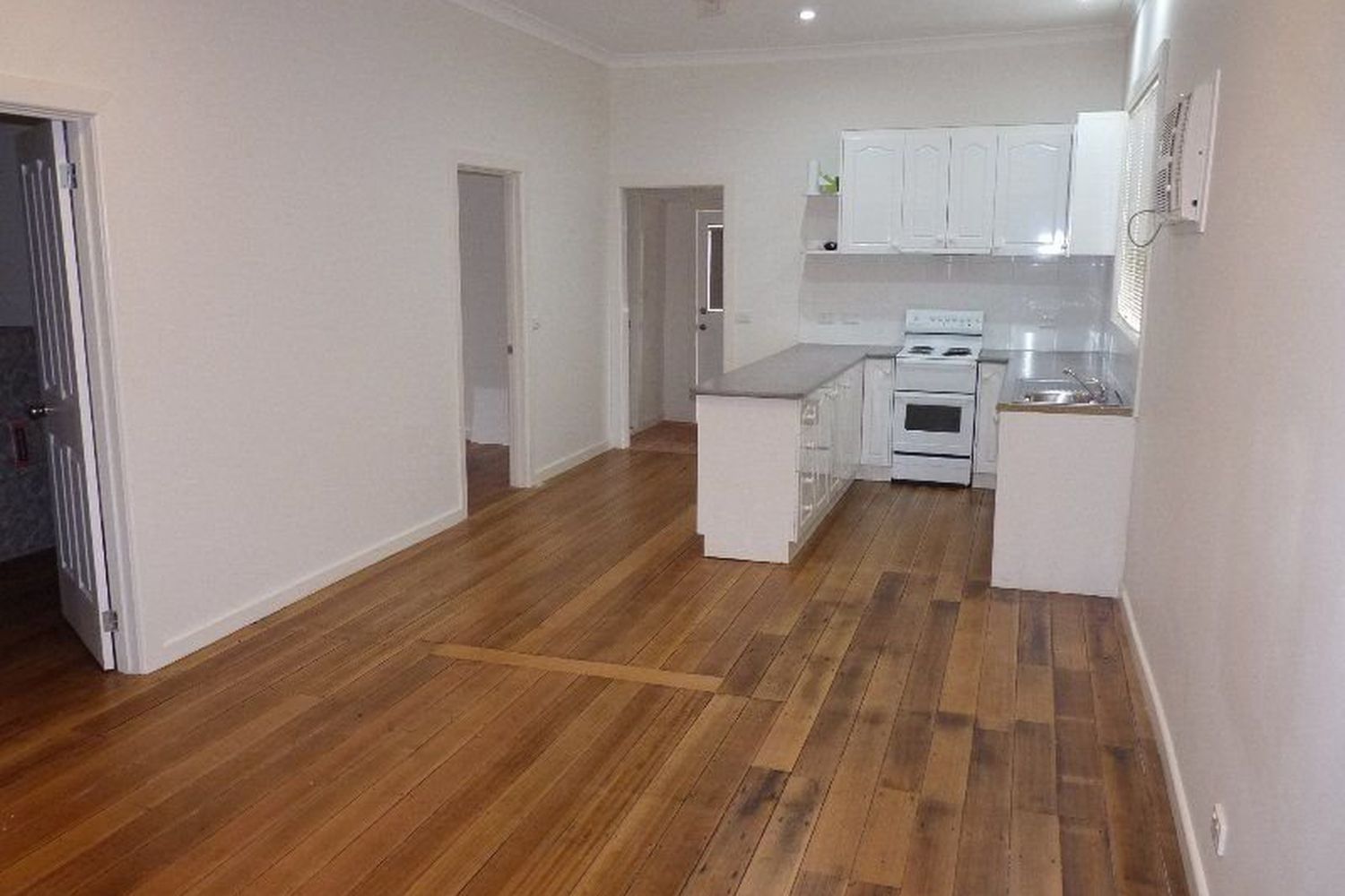 1 Bradman Street, Horsham