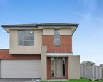9 Hutchence Drive, Point Cook