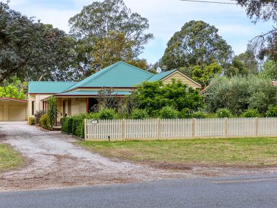 17 Livingstone St, Avenel